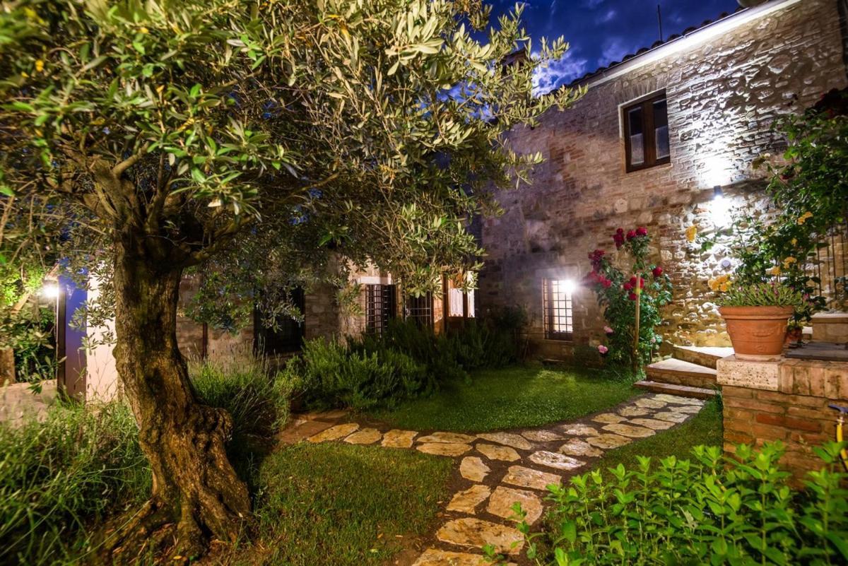 Borgocuore Todi Luaran gambar
