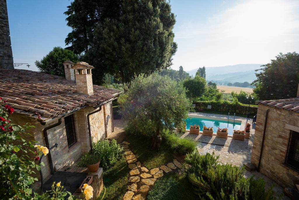 Borgocuore Todi Luaran gambar